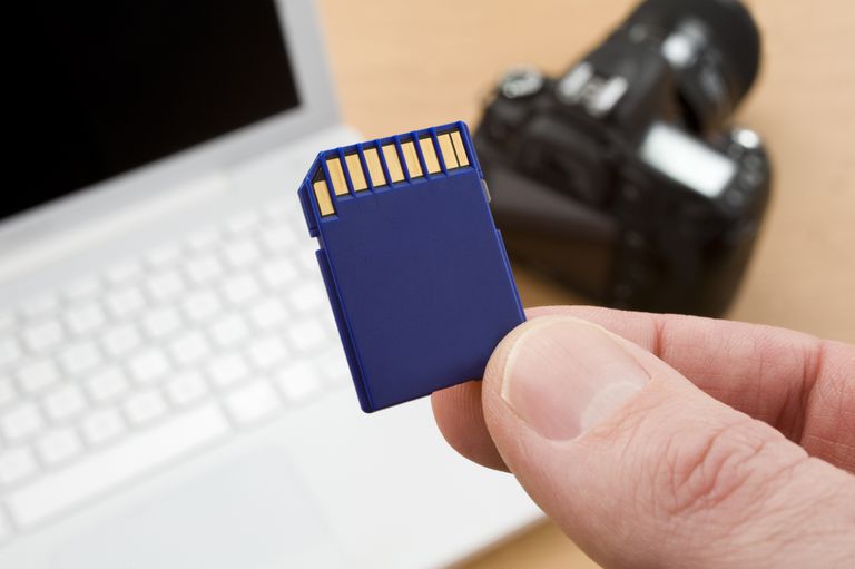 Como recuperar fotos apagadas do cartão de memória da câmera
